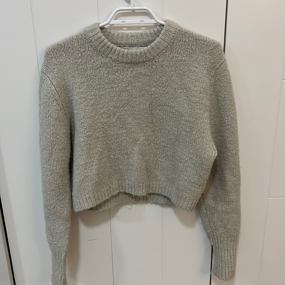 Zara cropped knit sweater